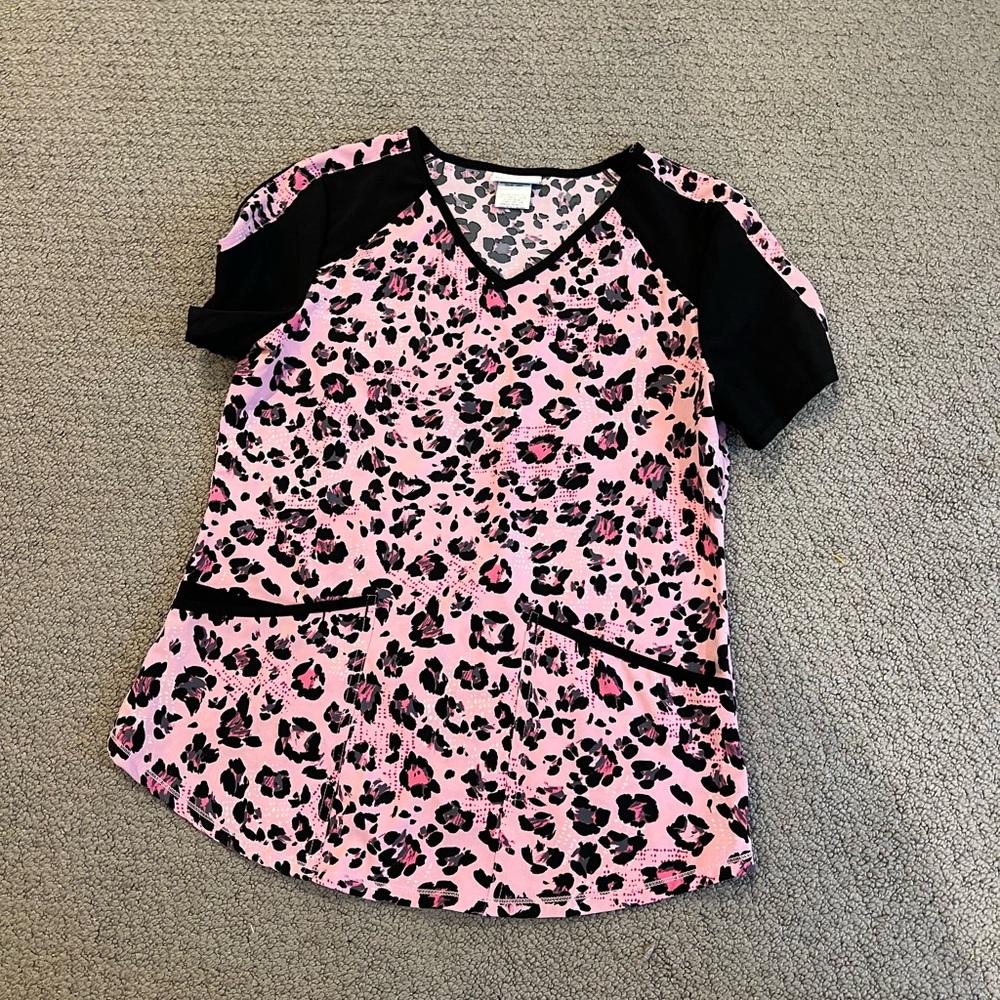leopard print scrub top